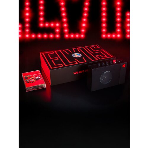 WE ARE REWIND Prenosni kasetofon z Elvis Bluetoothom, omejena izdaja Slike