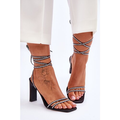 FJ1 Elegant Tied Sandals With Rhinestones Black Nessy Slike