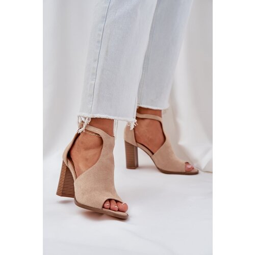 PS1 Block Heel Sandals Made Of Eco Suede Beige Lanadriena Slike