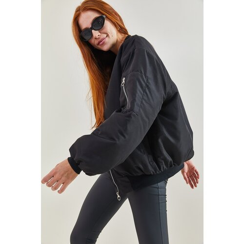 Bianco Lucci Women's Ribbed Quilted Inner Sports Jacket. Cene