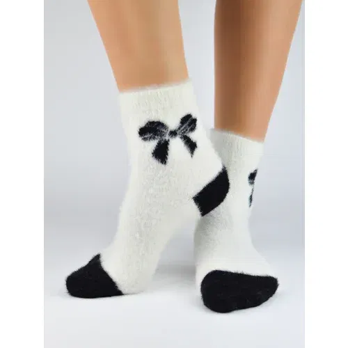 NOVITI Woman's Socks SB033-W-04