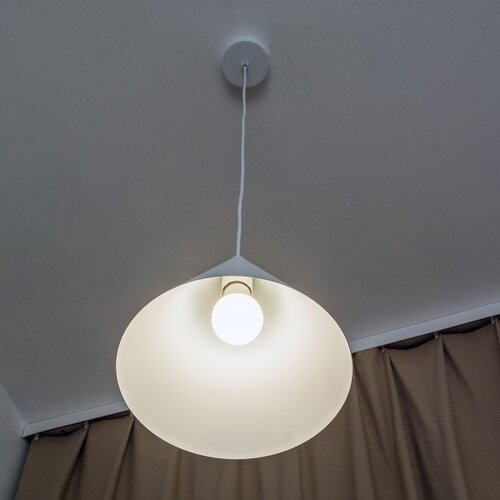  Visilica na sajli ETNA II, 1xE27/15W/230V, prečnik 25 cm, bela Slike