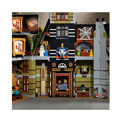 Lego ICONS&amp;trade; 10273 Hi&amp;scaron;a strahov v zabavi&amp;scaron;čnem parku Slike