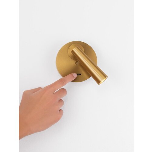 Nova Luce Aluminijasto LED točkovno svetilo z upogljivo konstrukcijo v mat zlati barvi 7x10 cm Tico &amp;ndash; Slike