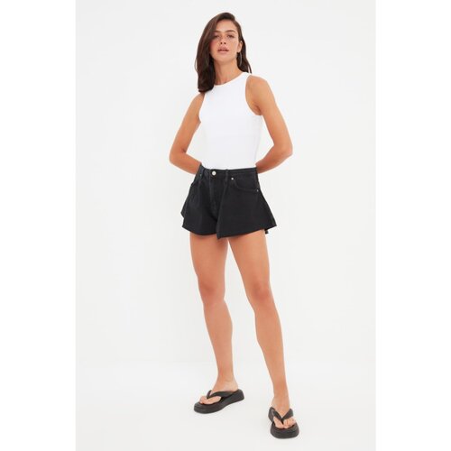 Trendyol Black Pleated Mini Denim Shorts Cene