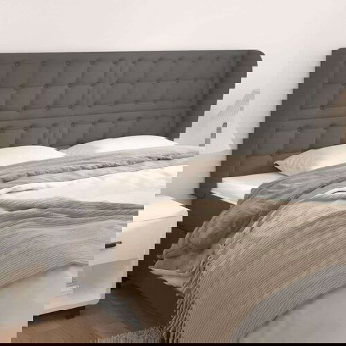  Vzglavje z u&amp;scaron;esi sivo 203x23x118/128 cm umetno usnje, (20952834) Slike