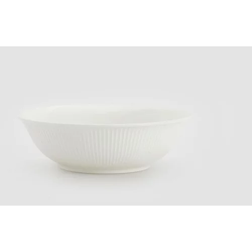 Reserved porcelanasta posoda - bela