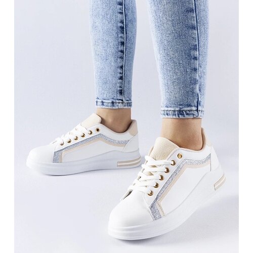 D/CEO White trainers Justar Cene