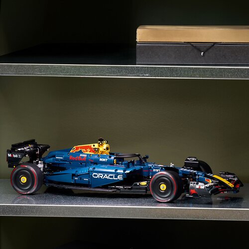 Lego Speed Champions - Oracle Red Bull Racing RB20 F1&amp;reg; trkački automobil (77243) Slike