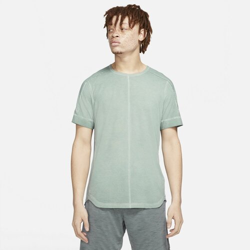 Nike muška majica za fitnes YOGA SHORT-SLEEVE SPECIALTY DYED TOP zelena DC6723 Slike