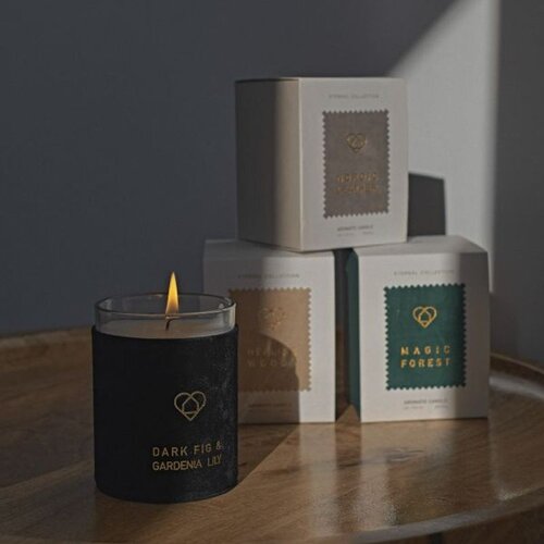  Mirisna sveća ETERNAL Dark Fig & Gardenia Lily 230g - HML Cene