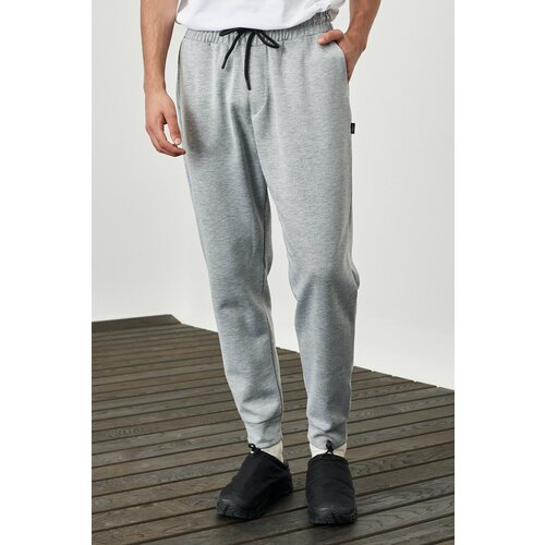 AC&Co / Altınyıldız Classics Men's Light Gray Melange Standard Fit Normal Cut Comfortable Sports Sweatpants with Elastic Waist and Legs Slike