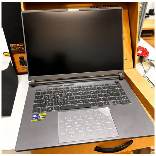 Asus rog strix G16 G615LW-S5031W (16 inča 2.5K ultra 9 275HX 32GB ssd 2TB geforce rtx 5080 win 11 home) laptop outlet Cene