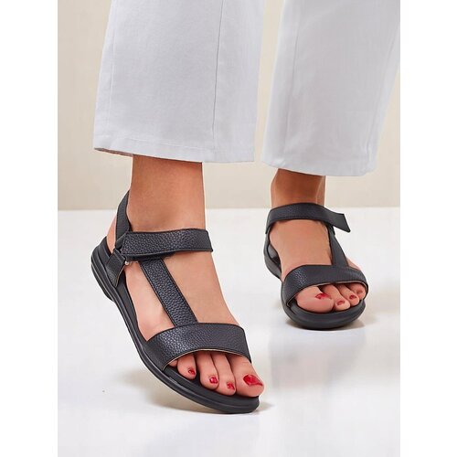 Resti Royal Fashion Women's flat sandals Lillia Cene