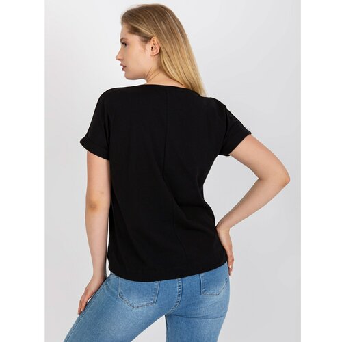 Fashion Hunters Black plus size cotton t-shirt with an applique Slike