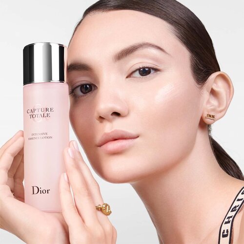 Christian Dior Capture Totale Intensive Essence Lotion losjon in sprej za obraz 150 ml za ženske Slike