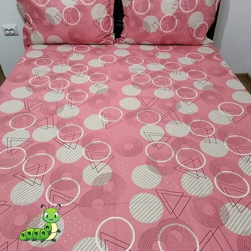 Gusenica posteljina krugovi i trouglovi - više boja - roze Cene