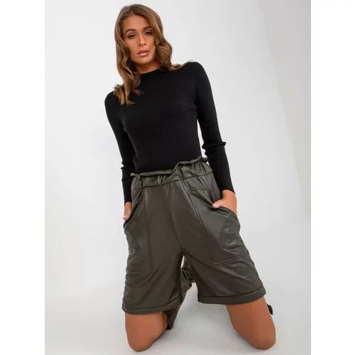 Fashion Hunters Khaki insulated casual shorts made of eco-leather