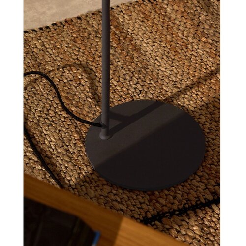 Kave Home Crna stojeća svjetiljka (visina 147 cm) Manie &amp;ndash; Slike