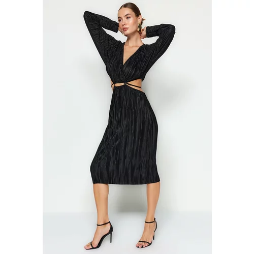 Trendyol Black Window/Cut Out Detailed Pleated Pleated Dress