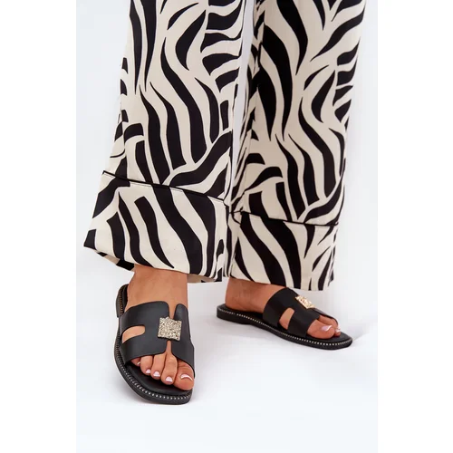 Boto Flat Sandals With Cutouts And Decoration Black Bohalis