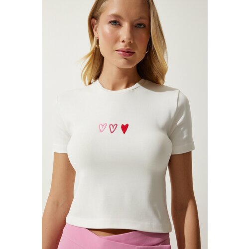 Happiness İstanbul Women's Ecru Heart Embroidered Crop Knitted T-Shirt Slike