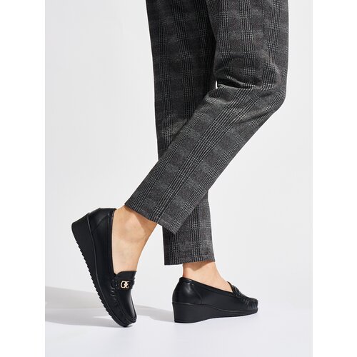 Shelvt Black women's loafers with buckle Cene