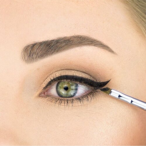 Sigma Beauty E06 - Winged Liner&amp;trade; Brush Slike