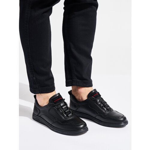  Men&amp;#039;s black sports shoes Slike