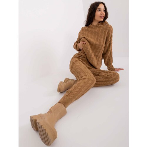 Fashion Hunters Women's Cable Knitted Camel Set Slike