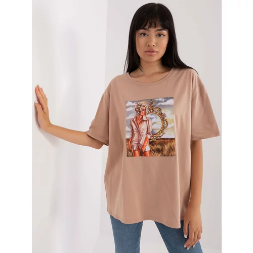Fashion Hunters Beige women's oversize T-shirt with print