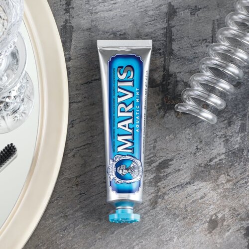 Marvis Aquatic Mint zobna pasta z mint okusom 85 ml Slike