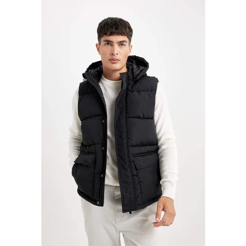 Defacto DFC - Water Repellent Detachable Hooded Puffer Vest with Pockets