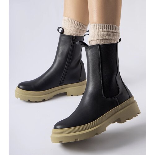 Gemre Black ankle boots on an olive sole Georgette Cene