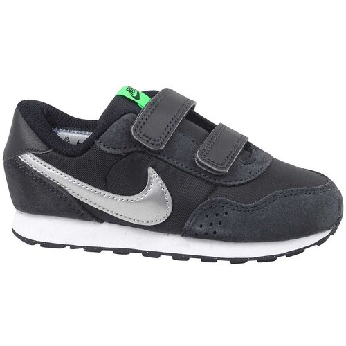 Nike Nizki čevlji MD Valiant Črna Slike