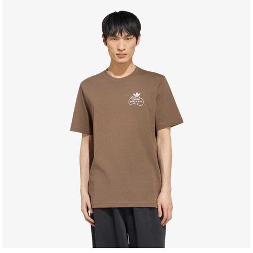 Adidas Paris view t Cene