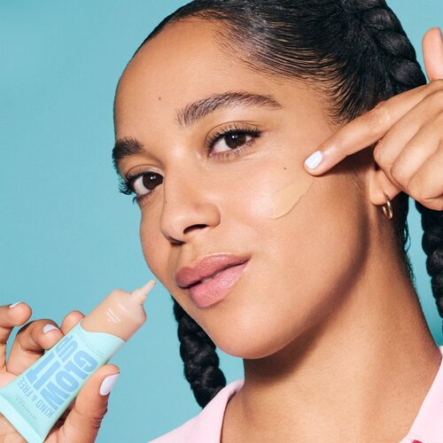 Rimmel London Kind &amp;amp; Free Glow It Up Moisturising Skin Tint puder normalna koža 30 ml odtenek 150 Rose Vanilla Slike