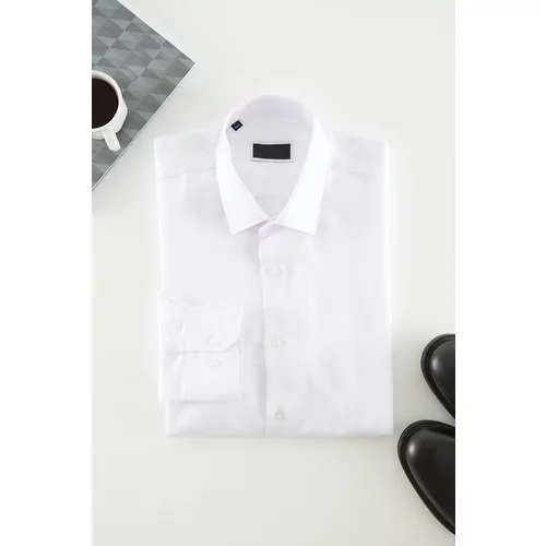 Trendyol White Men's Slim Fit Smart Shirt
