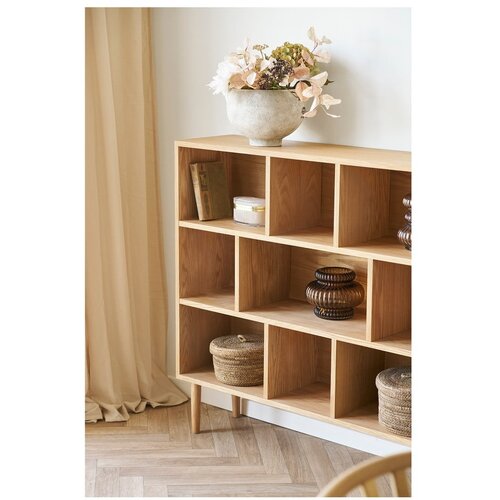 House Nordic Biblioteka u dekoru hrasta u prirodnoj boji 30x104,5x112 cm Oshawa &amp;ndash; Slike
