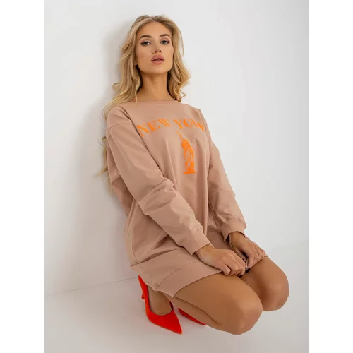 Fashion Hunters Beige and orange long oversized sweatshirt with print
