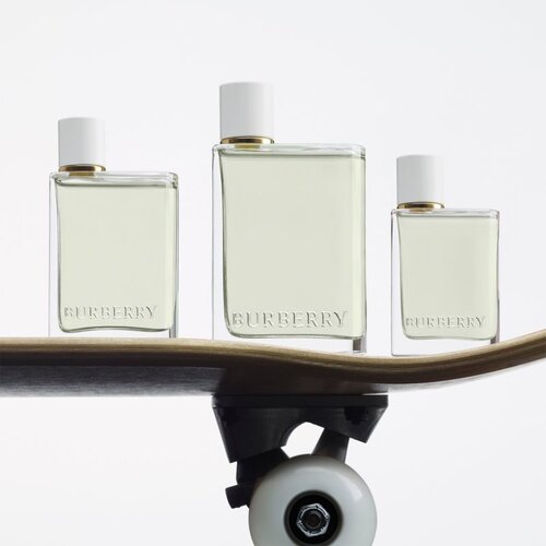 Burberry Her toaletna voda za ženske 50 ml Slike
