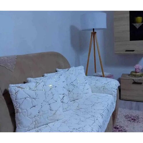  Set sedalnih prekrivača Gold (Tri dela) za trosed, dvosed i fotelju - beli Cene
