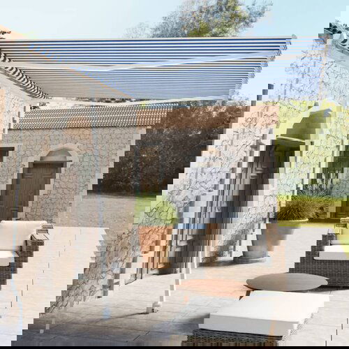 vidaXL prostostoječa ročno zložljiva tenda 300x250 cm modra/bela Cene