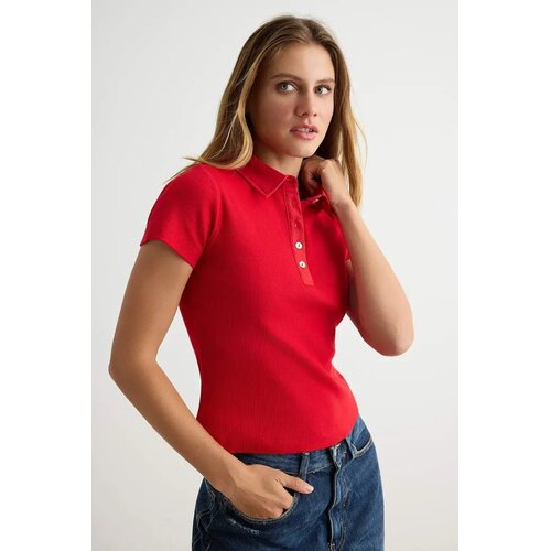 TRENDYOLMILLA ženska majica Twoaw27Ts00032, crvena Cene
