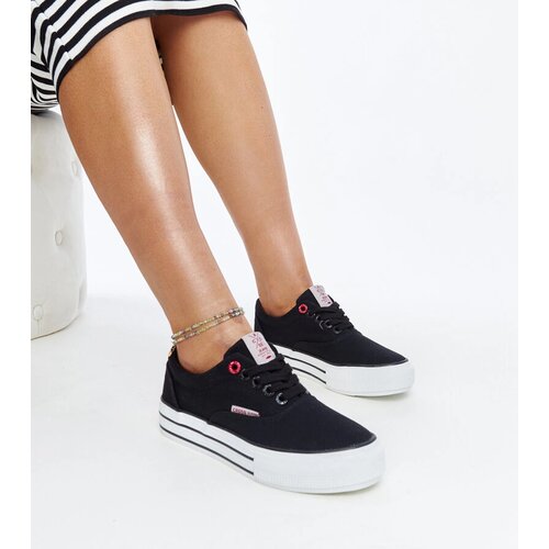 Cross Jeans Black women's sneakers with thick soles Cijene