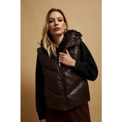 Moodo Quilted vest with hood