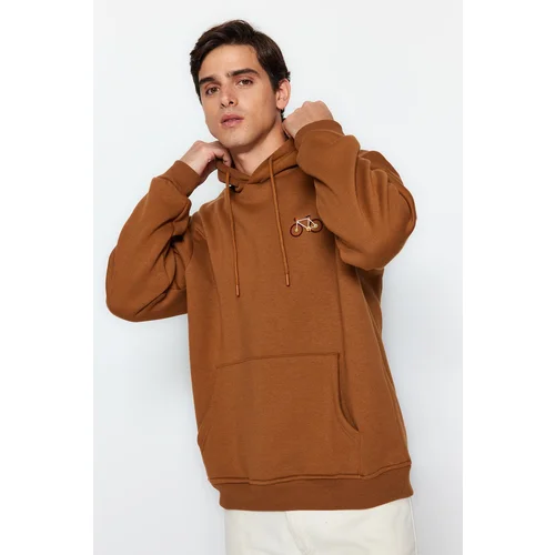 Trendyol Brown Men's Regular/Regular Cut Hoodie with Minimal Embroidery, Fleece Inside Cotton Sweatshirt.