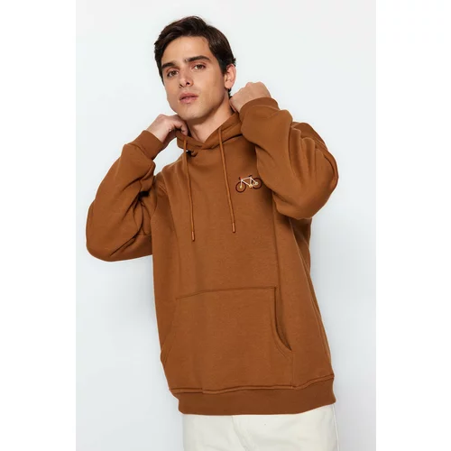 Trendyol Brown Men's Regular/Regular Cut Hoodie with Minimal Embroidery, Fleece Inside Cotton Sweatshirt.