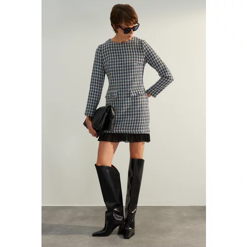 Trendyol Black Straight Cut Chiffon Pleat Detail Knitted Tweed Dress