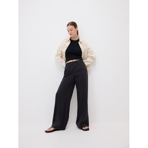 Reserved LADIES` TROUSERS - crno Cijene